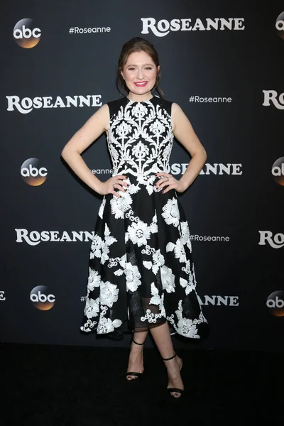 Emma Kenney Stockfotos Und Bilder Kaufen Seite 3 Alamy