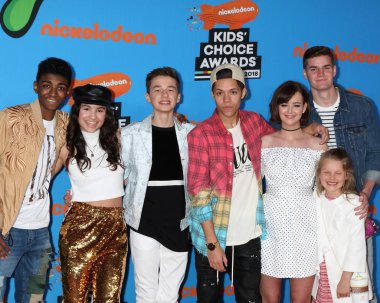 Avcı Street dökme, Wilson Radjou-Pujalte, Kyra Isako Smith, Kate Bensdorp, Daan Creyghton, Thomas Jansen, Maemae Renfrow, taşlı Blyden 