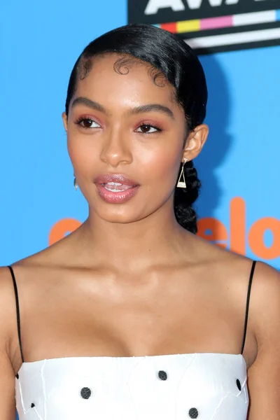 Skuespiller Yara Shahidi – stockfoto