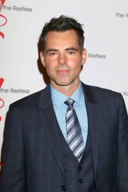 Aktör Jason Thompson