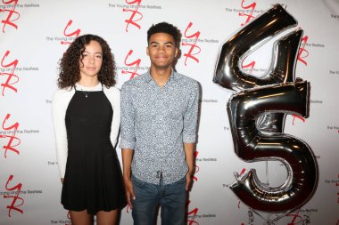  Lexie Stevenson, Noah Alexander Gerry