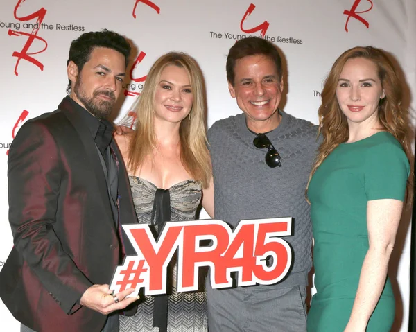 David Lago, Lauren Woodland, Christian Leblanc, Camryn Grimes — Stockfoto