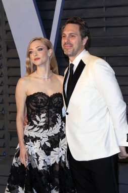  Amanda Seyfried, Thomas Sadoski 
