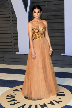 aktris emmanuelle chriqui