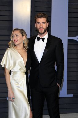  Miley Cyrus, Liam Hemsworth