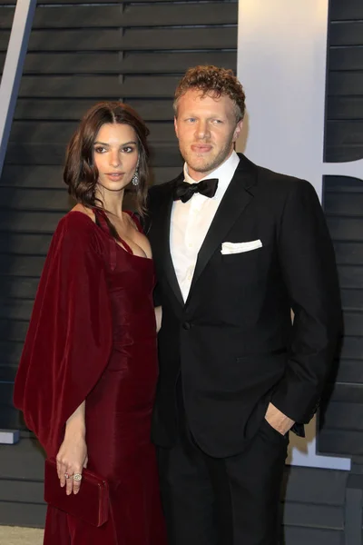 Emily Ratajkowski, Sebastian oso-Mcclard — Foto de Stock