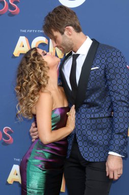 Maren Morris, hsuband 