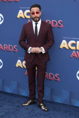 şarkıcı Aj Mclean