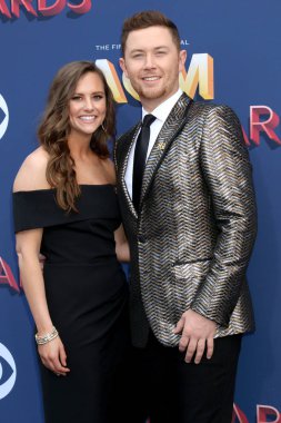 Gabi Dugal, Scotty Mccreery