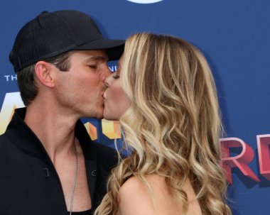 Granger Smith, Amber Bartlett 