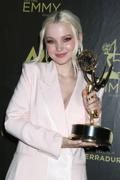 Los Ángeles Abr Dove Cameron Los Premios Daytime Emmy 2018 — Foto de Stock