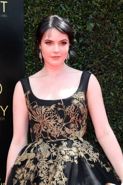 Los Angeles Apr Cait Fairbanks Bei Den Daytime Emmy Awards — Stockfoto