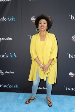 Los Angeles - Nisan 28: Jenifer Lewis Disney Studios on 28 Nisan 2018 Burbank, Ca 