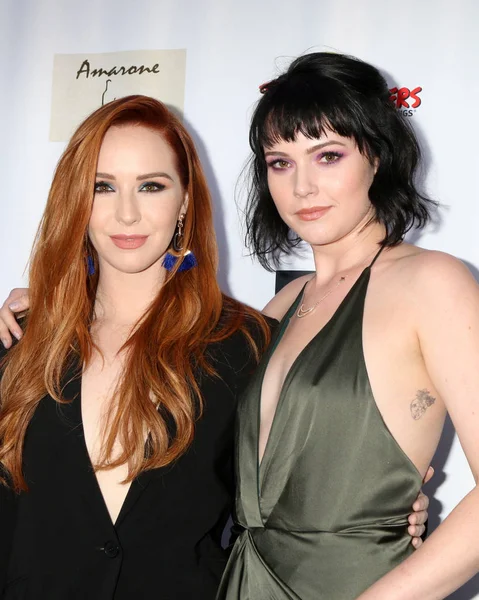 Los Angeles Apr Camryn Grimes Cait Fairbanks Natas Daytime Emmy — Stock Photo, Image