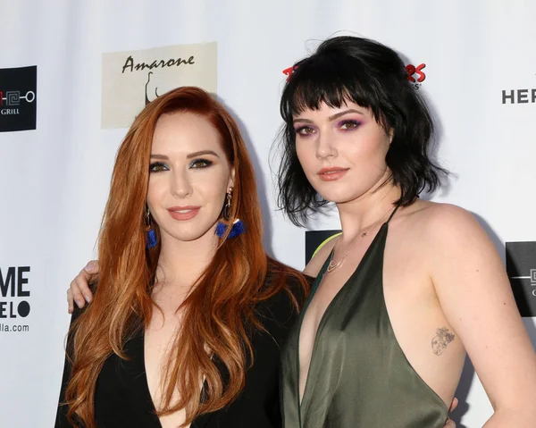 Los Ángeles Abr Camryn Grimes Cait Fairbanks Recepción Los Nominados — Foto de Stock