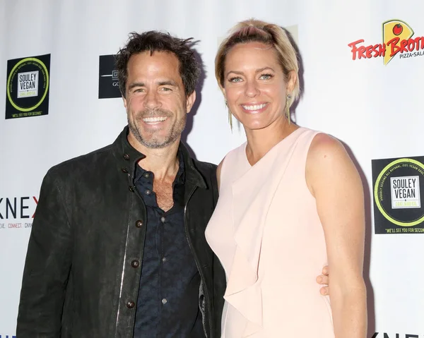 Los Angeles Apr Shawn Christian Ari Zucker Bij Natas Daytime — Stockfoto