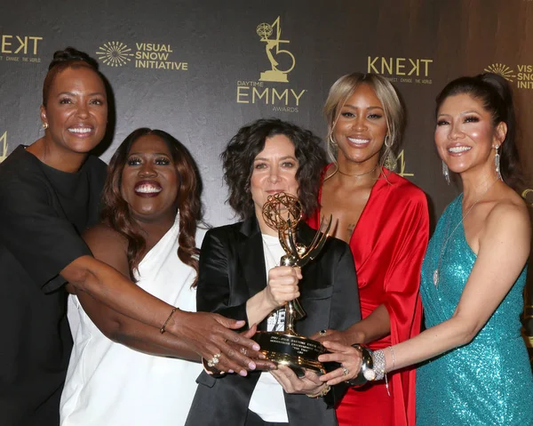 Aisha Tyler, Sheryl Underwood, Sara Gilbert, Eva, Julie Chen, la charla — Foto de Stock