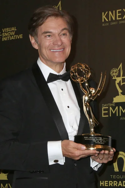 Dr. Mehmet Oz — Stockfoto