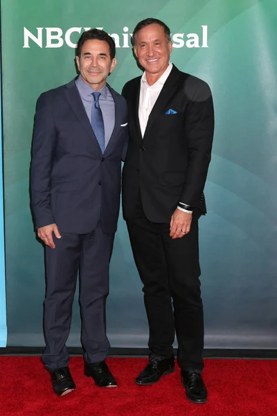 Paul S Nassif, Terry Dubrow — Foto de Stock