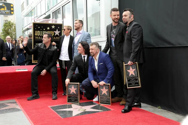 Carson Daly, Ellen Degeneres, Lance Bass, Jc Chasez, Joey Fatone, Justin Timberlake, Chris Kirkpatrick — Zdjęcie stockowe