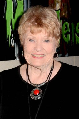 aktris Pat Priest 