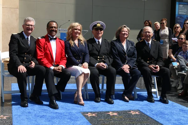 Ted Lange, Jill Whelan, Gavin Macleod, Lauren Tewes, Fred w drodze, Bernie Kopell — Zdjęcie stockowe