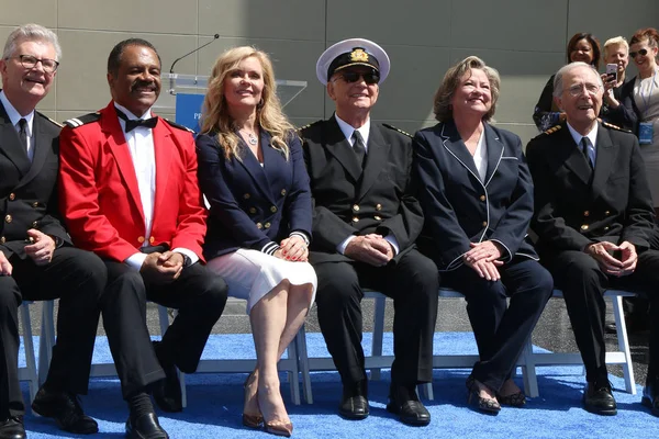 Fred Grandy, Ted Lange, Jill Whelan, Gavin MacLeod, Lauren Tewes, Bernie Kopell a — Stock Photo, Image