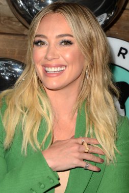 Love Leo Kurtarma 2. Geleneksel Bir Sebep İçin Kokteyller