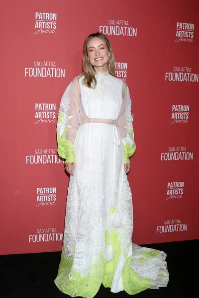 Sanatçılar Ödüllerinin 4. Geleneksel Patronu,