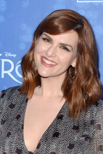 Los Angeles 12月6日 Sara Rue Premiere Frozen Pantages Theater2018年12月6日 カリフォルニア州ロサンゼルス — ストック写真