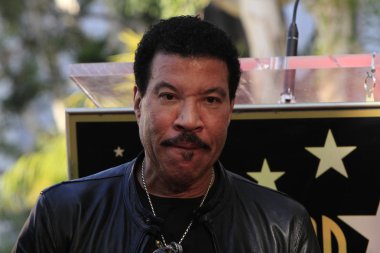 Sör Lucian Grange Yıldız Töreni