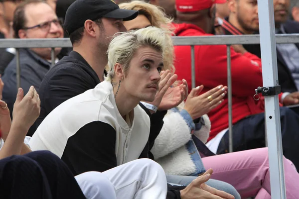 Sör Lucian Grange Yıldız Töreni