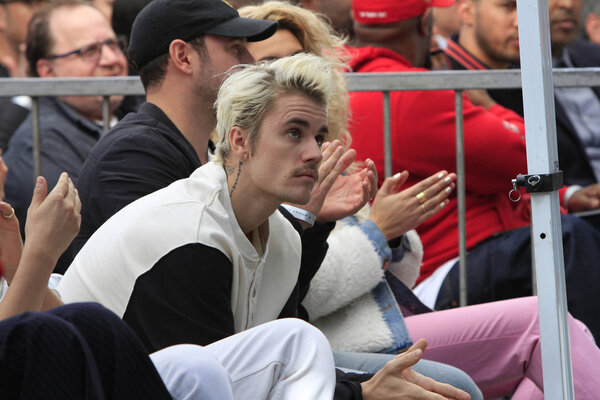 Сэр Люк Грейндж
