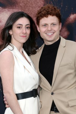 Los Angeles - 1 Mart 2020 'de Los Angeles' ta Regal La Live 'daki The Way Back galasında Caleb Foote ve Misafir