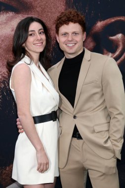 Los Angeles - 1 Mart 2020 'de Los Angeles' ta Regal La Live 'daki The Way Back galasında Caleb Foote ve Misafir