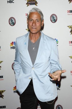 Los Angeles - 29 Şubat: Greg Louganis Beverly Hills Köpek Şovunda Purina tarafından sunuldu La County Fairplex 'de 29 Şubat 2020' de Pomona, Ca