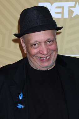 Los Angeles - 23 Şubat: Walter Mosley, 23 Şubat 2020 'de Beverly Hills, Ca