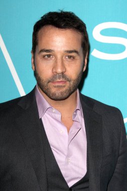 LOS ANGELES - DEC 8:  Jeremy Piven at the HFPA And InStyle Present  
