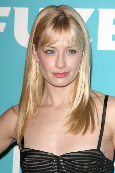 Los Angeles Dec Beth Behrs Hfpa Instyle Present Night Firsts — Stockfoto