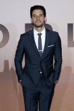 Los Angeles - Ben Barnes 