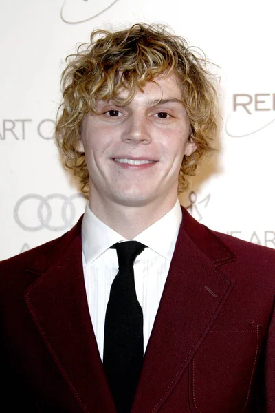 Los Ángeles Enero Evan Peters Gala Del Arte Elysium Heaven — Foto de Stock