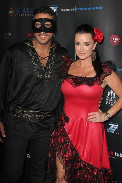 Los Angeles Oct Mauricio Umanksy Kyle Richards Scare Foundation 2Nd — Stock Photo, Image