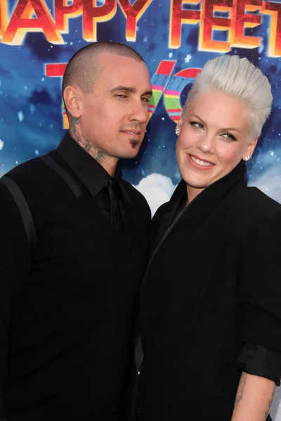 Los Angeles Listopada Carey Hart Pink Happy Feet Two Premiera — Zdjęcie stockowe