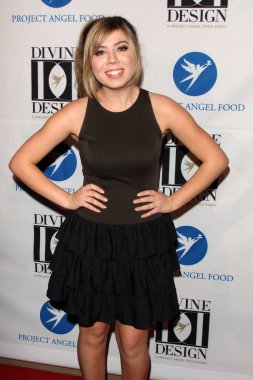 LOS ANGELES - OCT 7: Jennette McCurdy 7 Ekim 2011 'de Beverly Hilton Oteli' ndeki 2011 İlahi Tasarım Galasında