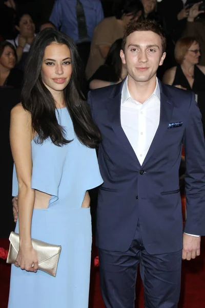 Los Angeles Feb Chloe Bridges Daryl Sabara Στην Πρεμιέρα Του — Φωτογραφία Αρχείου