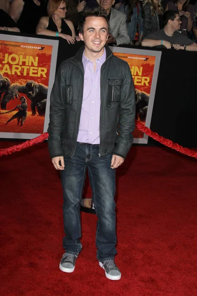 Los Angeles Feb Frankie Muniz Alla Premiere John Carter Regal — Foto Stock