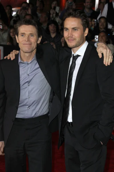 ロサンゼルス 2012年2月22日 Willem Dafoe_Taylor Kitsch John Carter Premiere Regal Live — ストック写真