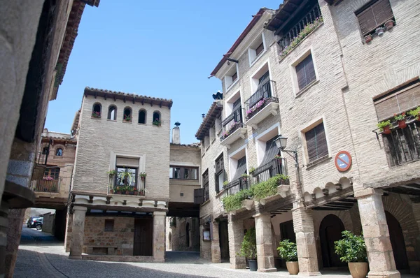 Praça principal de Alquezar — Fotografia de Stock