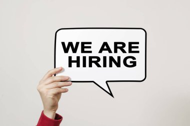 Konuşma balonuyla metin kiralıyoruz. Elle tutuyoruz.