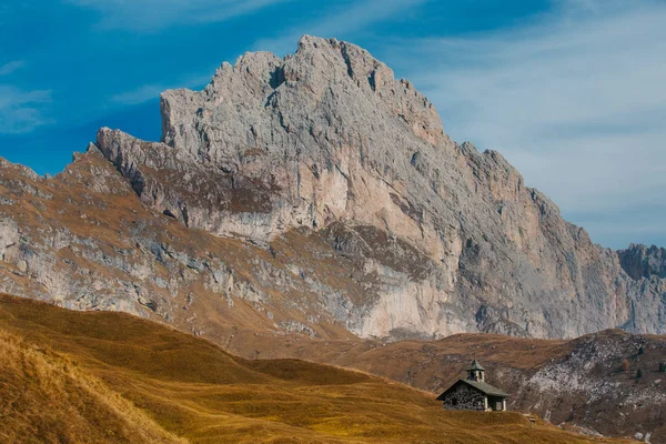 Mała Kaplica Dolomitach Drodze Secedy Val Gardena Włochy Europa Obraz Stockowy